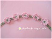 Fascia capelli - braccialetto bambina con fiori rosa all'uncinetto fatto a mano
