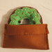 Donut con glassa verde prato.Ciambella in feltro.Adatta quale gioco,bomboniera,decorazione su una borsa o in cucina