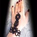 Bracciale da schiava (Slave Bracelet) gotico/dark in pizzo nero "Igea"