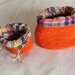 Coppia cestini in lana color arancione, fatti a mano
