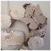 Cuore/fiocco nascita shabby chic in vimini con rose ,farfalle ,pizzo e cuore imbottito