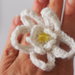 Anello in lana bianca. Margherita romantica- Flower power