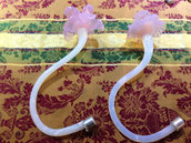 Fiore basso "tagliettato"in vetro soffiato Opalino con corolla rosa,  ricambio per lampadari