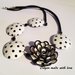 Collana Bianco nero e pois