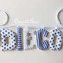 Diego: una ghirlanda di lettere di stoffa bianca e blu a righe e pois