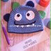 Cappellino a uncinetto per  bambino a forma di  Mostriciattolo Azzurro