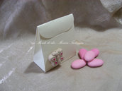 scatolina portaconfetti con farfalla femminuccia