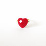 Anello piccolo cuore rosso velluto in resina. Piccolo e romantico anello a cuore