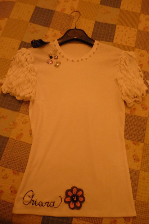fashwork Tshirt con Nome Elisa e Aggettivi Simpatici - Idea Regalo