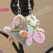Orecchini in feltro decorato Floreale serie "Farfalla" colori pastello