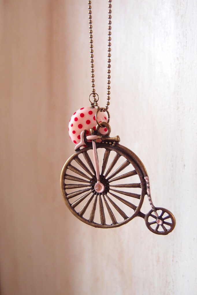Collana Lunga Vintage Forever 21 Con Ciondolo Grande In Lucite Rosa/Pesca - Argentato