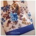 Capiente borsa in cotone a fiori sui toni azzurri/blu/marroni