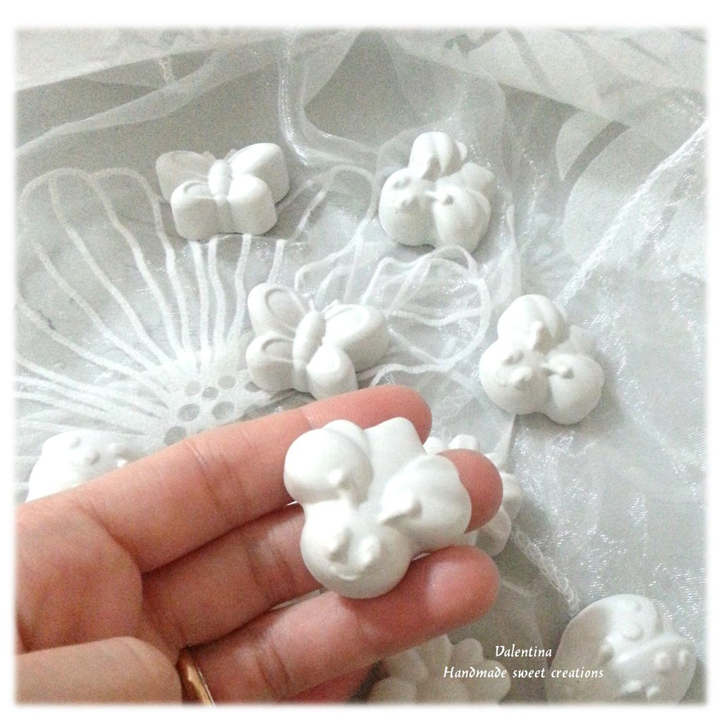 Sachet De 50 Gessetti (craies) Parfumés Animaux/farfalle - Pour Baptême, Mariage, Bonbonnière - MYDA