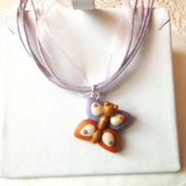Collana con cordino di cotone ed organza viola e farfalla realizzata in fimo idea regalo per lei