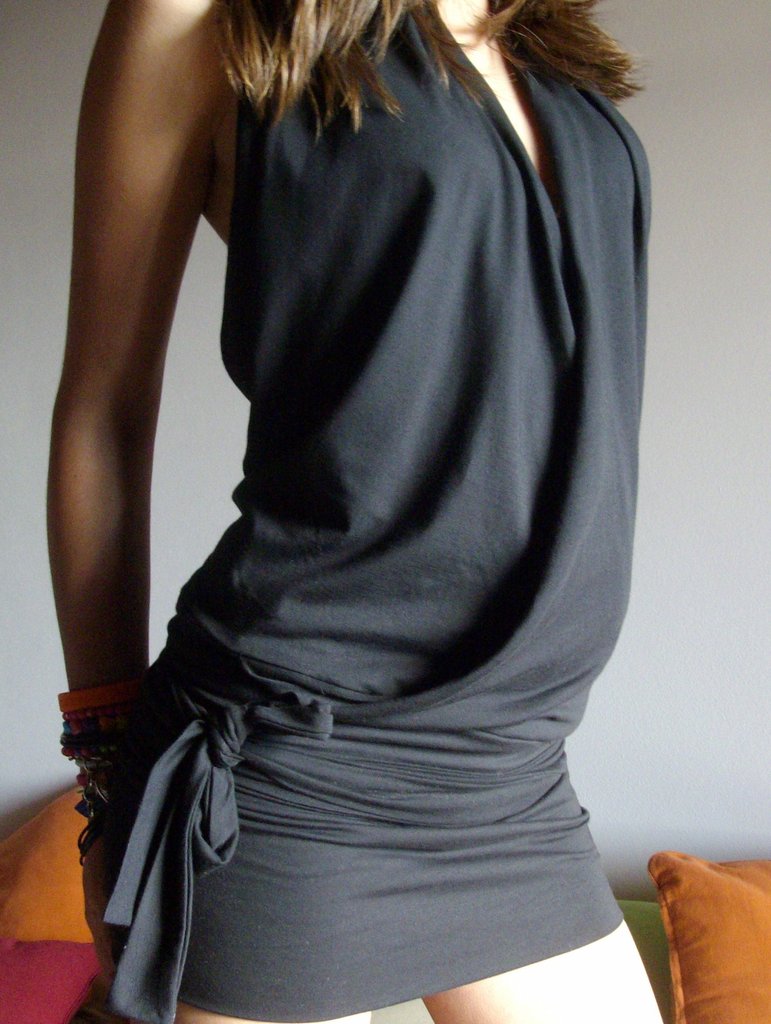 Abito Nero Corto E Sexy Da Donna - Vestito Da Festa In Pizzo Con Spalline A Rete, Modello Aderente - Foto 10