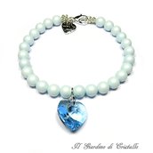 Bracciale con perle pastello e cuore di cristallo Swarovski azzurro fatto a mano – Primula