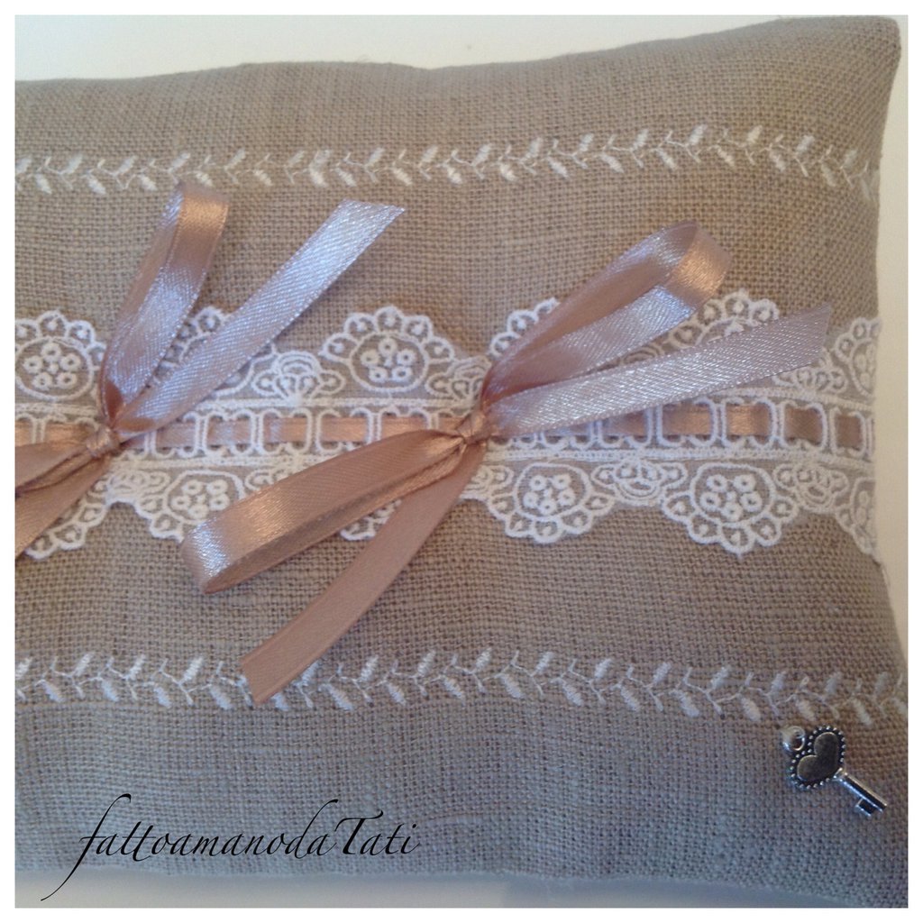 CUSCINO CON GALA CIAO AMORE - Blanc Mariclò - The Original Shabby