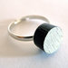 Koci, anello solitario in legno colorato nero e argento fatto a mano