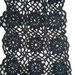Morbida sciarpa nera in lana a disegno stellato realizzata a mano all'uncinetto