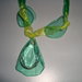 collana petali verdi con ciondolo di cristallo