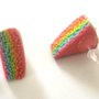 Fettine di torta arcobaleno in fimo con perni anallergici in plastica idea regalo