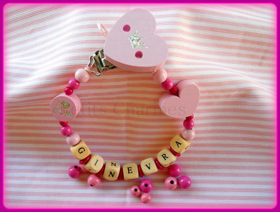 Catenella porta-ciuccio modello corona i love mom i love dad fucsia Catenella porta-ciuccio modello corona i love mom i love dad fucsia