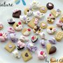 LOTTO STOCK 1 CIONDOLO A SCELTA CHARMS PENDENTIF MINIATURE FOOD DOLLS HOUSE BISCQUITS BISCOTTI MINIATURA TAZZA TEIERA PIATTO PIATTINO POSATE CIAMBELLA COLAZIONE CORNETTO 