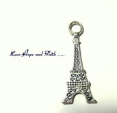 Charm/Ciondolo "Tour Eiffel" color argento (15x10mm) (cod.23367)