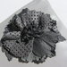 maxi pochette in ecopelle grigio morbidissima fiore in pelle nero stropicciato a rilievo fatto a mano 