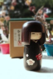 Bambola giapponese - Kokeshi Fiore Felice