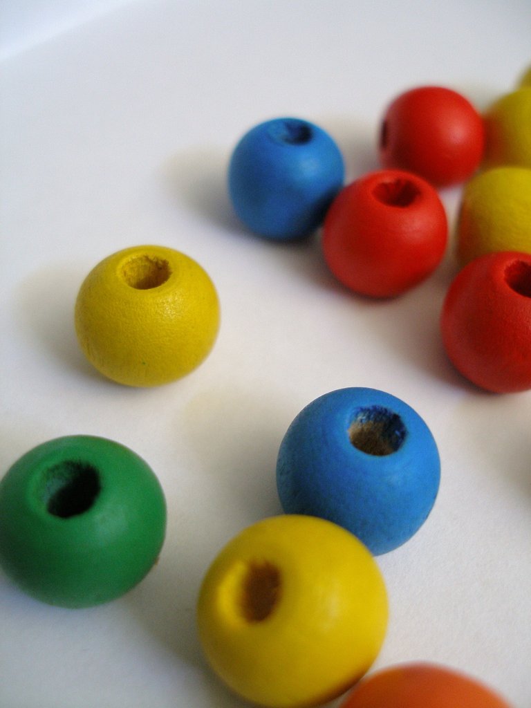 70 Perline Di Legno Colorate 20 Mm - Con Foro, Per Bigiotteria Fai Da Te, Collane E Braccialetti - Foto 2