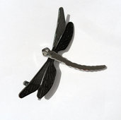 Ciondolo charm pendente libellula in acciaio con ali nere