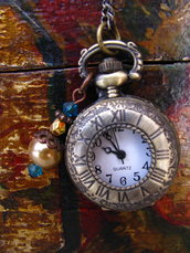Victorian Style Pocket Watch Locket Necklace with Agate stone