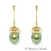 Orecchini pendenti con perle verdi iridescenti e cristalli Swarovski oro fatti a mano - Ninfea