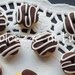lotto da 5 pz ciambella donuts con cioccolato e glassa! misurano  1,5 cm in fimo fatti a mano per orecchini, bracciali 