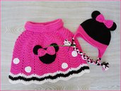 Poncho a uncinetto e cappellino per bambina o bebé ispirato a Minnie