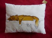 cuscino dipinto "gatto relax"