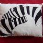cuscino dipinto "zebre"