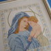 Quadro a punto croce "Madonna con bambino" con cornice in legno bianca