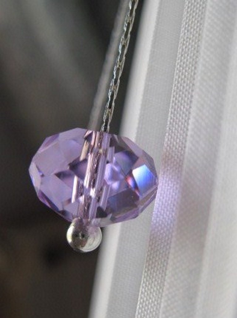 Orecchini In Argento Sterling Con Zirconia Cubica Lilla 3 Mm – Fatti A Mano Nel Regno Unito – Delicati A Puntale, Con Confezione Regalo
