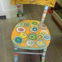 vecchia sedia coloratissima