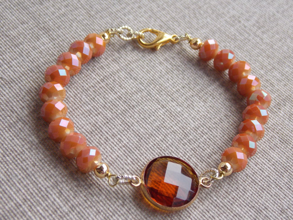 Bracciale Aperto Intarsia Shell Love Heart - Acciaio Inossidabile Dorato Con Cristalli, Larghezza 6 Mm - 4