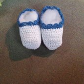 scarpette neonato all'uncinetto 