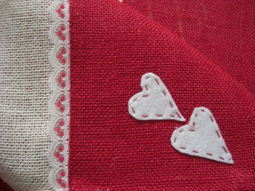 Biglietto Innamorato Per San Valentino • Due Cuori A Uncinetto Con Nomi Personalizzati