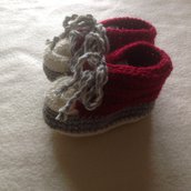 Cappello e scarpine neonato in lana