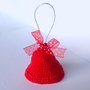 Campanella natalizia rossa amigurumi, con nastrino in organza a pois, perlina e vero campanellino, fatta a mano all'uncinetto 