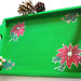 Vassoio di Natale in legno regalo di natale dipinto a mano in verde con motivo di stella di natale e vischio, pezzo unico 23x16x2 cm