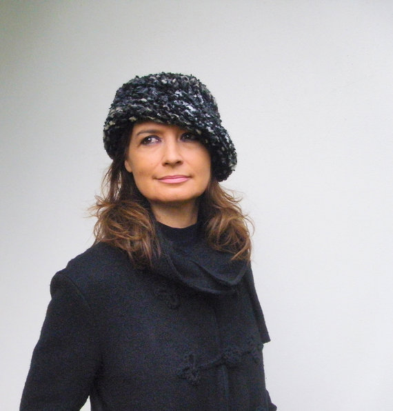 FIORELLA RUBINO Cardigan Effetto Bouclè Con Frange – Autunno Inverno 2025, Taglie Forti