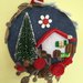 Dietroporta  - ghirlanda -  idea regalo con albero, casetta , merletto.  pigne e roselline