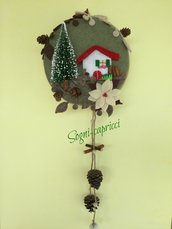 dietro porta - ghirlanda - idea regalo con abete, casetta, stella di Natale e pendenti con pinge